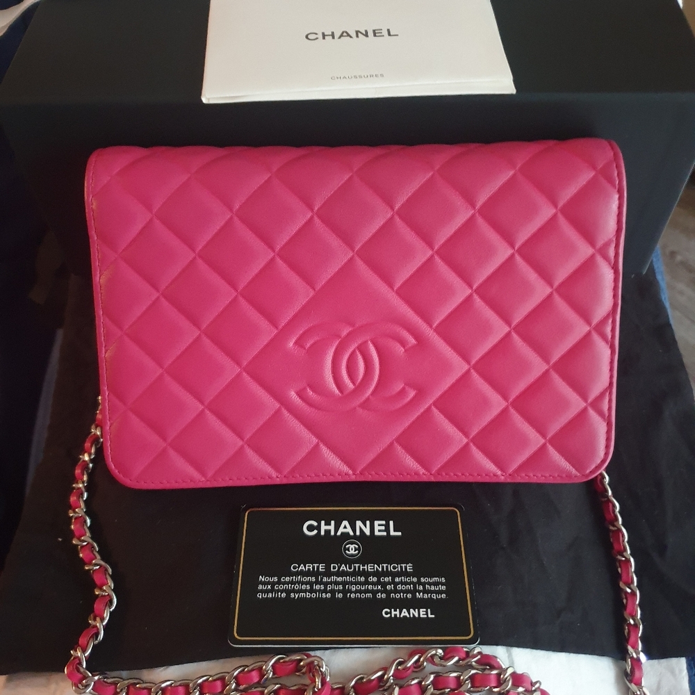 Chanel Woc Diamond CC Fuchsia